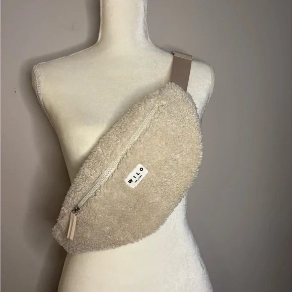 Women’s Wilo the Label cream sherpa belt bag - Picture 2 of 6